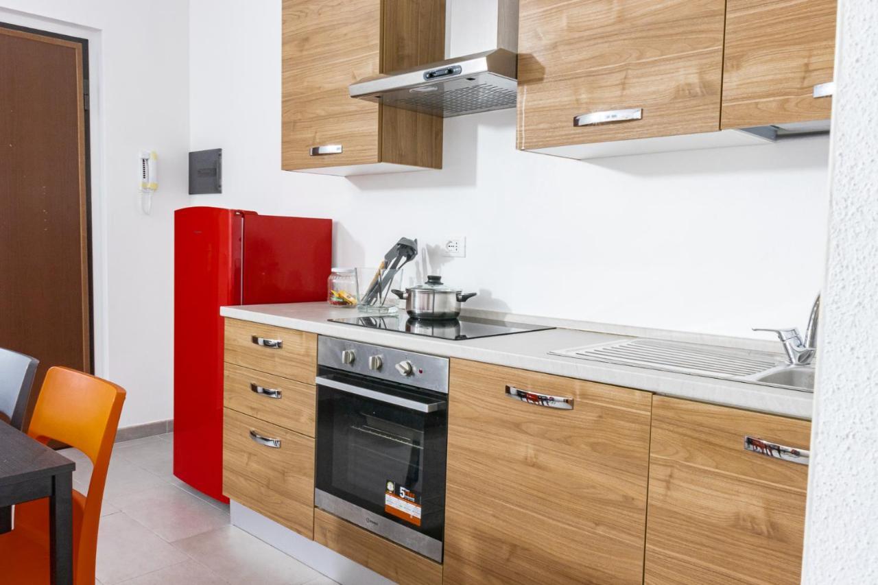 Staurenghi Red Apartment Varese Exterior foto